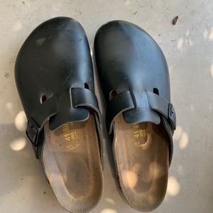 Black birk clogs